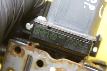 МОТОР СИДЕНЬЯ ПЕРЕДНИЙ ПРАВЫЙ A6 C7 2.0 TFSI