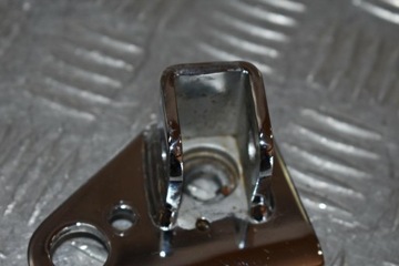 Крепление передней подножки L TRIUMPH SPEEDMASTER 03-