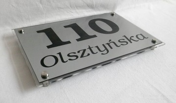 Адресная табличка с гравировкой. Номер дома. штаб-квартира