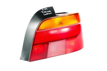 BMW E39 SEDAN LAMPA PRAWY TYŁ TYLNA 8358032