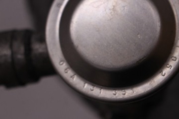 КРЫШКА ПАТРУБКА С EGR VW GOLF IV 2.0 B 06A133228N