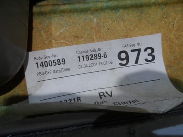 КОЖАНАЯ ОБИВКА ДВЕРИ ПЕРЕДНЕЙ ПРАВОЙ VOLVO S40 LIFT 99-0