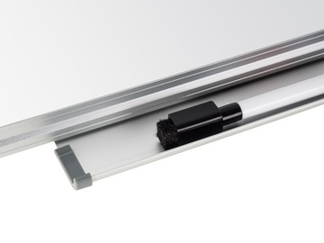 Белая магнитная доска для сухого стирания 120х90 см.