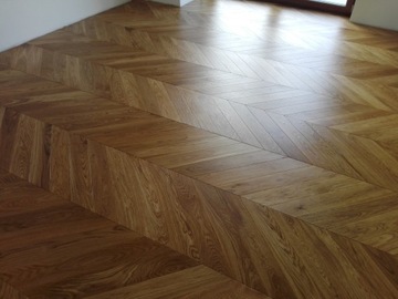 ФРАНЦУЗСКАЯ ЕЛОЧКА, дубовый паркет, дуб, паркет