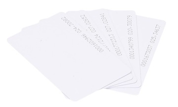 Кодовый замок, водонепроницаемое шифрование + 5 RFID-карт или брелоков.