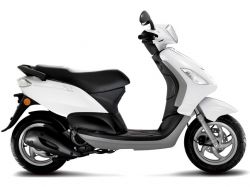 PIAGGIO FLY 50 125 05-17 owiewka lampy przód NOWA