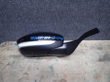 ZRCÁTKO PRAVÉ PEUGEOT 208 6+3PIN