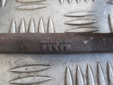 ПЕРЕДНЯЯ ЮЛКА PEUGEOT 407 04-08 1.6 HDI