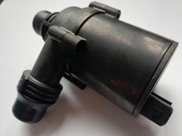BMW E70 E71 F15 F16 PŘÍDAVNÁ ČERPADLO VODY 9197085