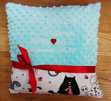Подушка МИНКИ с вышивкой МЕТРИКА Ваша композиция
