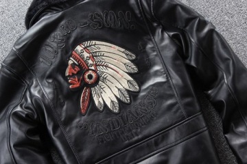 Кожаная куртка PILOTKA Кожаные нашивки Цвета S