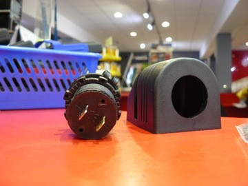 РАЗЪЕМ USB x2 ЗАРЯДНОЕ УСТРОЙСТВО ДИОД 12/24В 2x2,1A HUGO