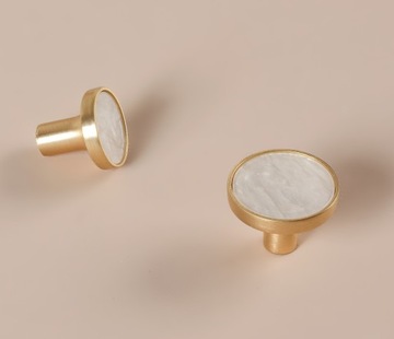 МЕБЕЛЬНАЯ РУЧКА ЗОЛОТАЯ РУЧКА + ПЕРЛАМУТР 25мм