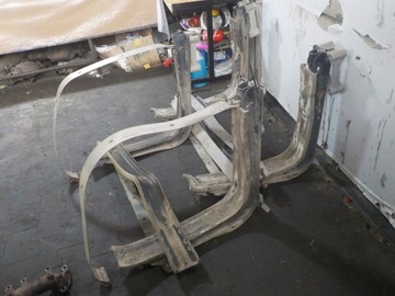 КРЕПЛЕНИЕ ЛАПКИ ТОПЛИВНОГО БАКА MAN TGA