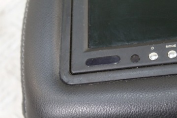 ПОДГОЛОВНИКИ LCD ДИСПЛЕЙ C-CROSSER 2014
