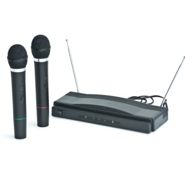 НАБОР КАРАОКЕ USB SD MP3 BLUETOOTH + 2 БЕСПРОВОДНЫХ МИКРОФОНА