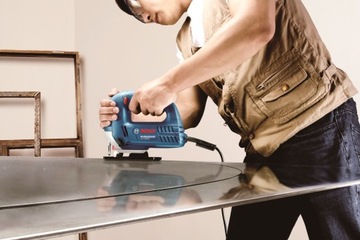 ЛОЗБИК 710W GST 8000E BOSCH