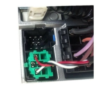 AUX MINI ISO RENAULT CARMINAT 2007 ДЖЕК + КЛЮЧИ