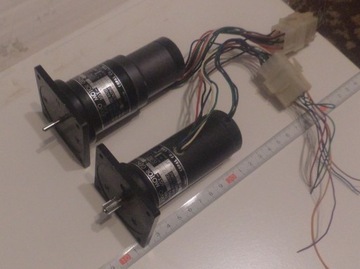 Silnik serwo MOTOR-GENERATOR; SGT-151-F,SGT 183-F