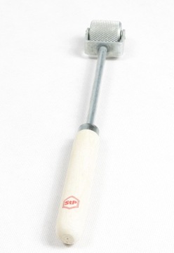 РОЛИК РОЛИК ДЛЯ УСТАНОВКИ ЗВУКОВЫХ МАТОВ, ДЛИННОЕ монтажное давление