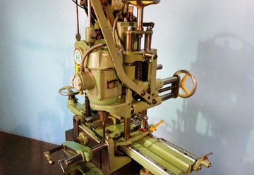 DŁUTARKA do zamków z WIERTARKĄ NIEMIECKA