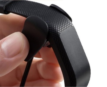 ЗАЖИМ ДЛЯ ЗАРЯДНОГО КАБЕЛЯ USB ДЛЯ GARMIN VIVOSMART 3