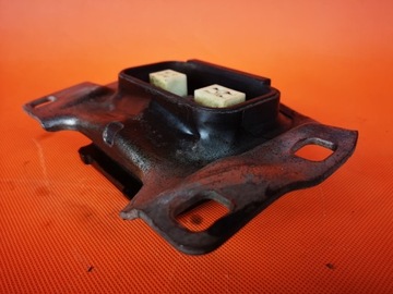 Volvo V40 D2 1.6 Опора на лапу Подушка двигателя