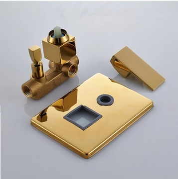 QUADRO GOLD Набор для душа скрытого монтажа Gold