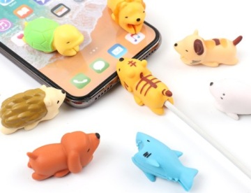 ЗАЩИТНАЯ КРЫШКА ЗАРЯДНОГО КАБЕЛЯ SHARK PL #34