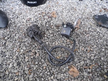 SUZUKI BURGMAN K5 UH 125 ZACISK+POMPA HAM. PRZÓD 00-06