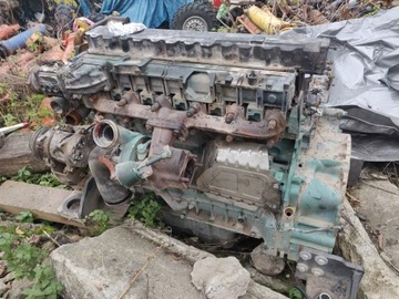 Części silnika D6E EDE3 z VOLVO EW160C - sprężarka