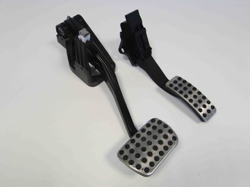 MERCEDES B KLASA W246 PEDAŁ GAZU AUTOMAT AMG SPORT