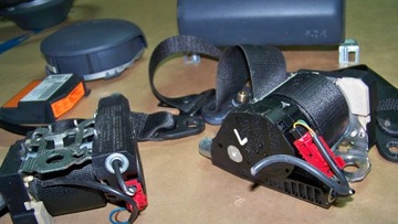 SMART FOURTWO 06R ULOŽENÍ KOMPLET PÁSY SENSOR
