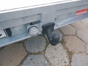 РОЗЕТКА ТРЕЙЛЕРНОГО КРЮКА 7 ШТ. + РЕЗИНА + ВИНТЫ