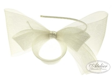 чародейка, прическа, ободок цвета слоновой кости