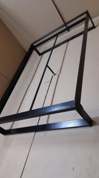 TYTUS НИЗКАЯ ЗАКРЫТАЯ МЕТАЛЛИЧЕСКАЯ КРОВАТЬ 180X200