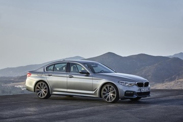 SKLO (OKNO) ČELNÍ BMW '5 G30