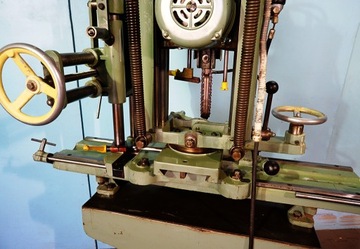 DŁUTARKA do zamków z WIERTARKĄ NIEMIECKA