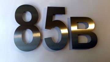 Numer cyfra na dom wys. 20 cm, literka 15cm Arial