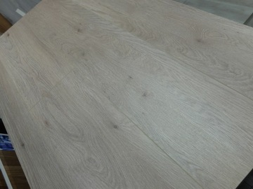 BESA 8111 ДУБОВЫЕ ПАНЕЛИ 8 мм AC4 V-образный СОЕДИНЕНИЕ!!!