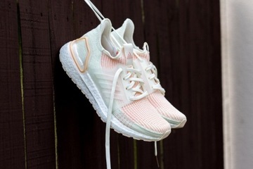 ADIDAS ULTRABOOST 19 OFF WHITE/GLOW PRIMEKNIT