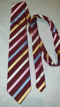 7. БЕСПЛАТНЫЙ галстук CHARLES TYRWHITT для коллекционеров.