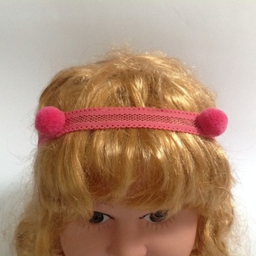 ЛЕНТА С ТЕМНО-РОЗОВЫМ ПОМПОНОМ, 42-54 см.