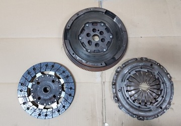 KOLO DVOUHMOTNÉ CITROEN C2 C3 C4 1,6HDI