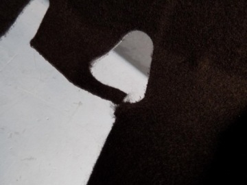 ВКЛАДЫШ В БАГАЖНИК VW TOUAREG III 760863697B