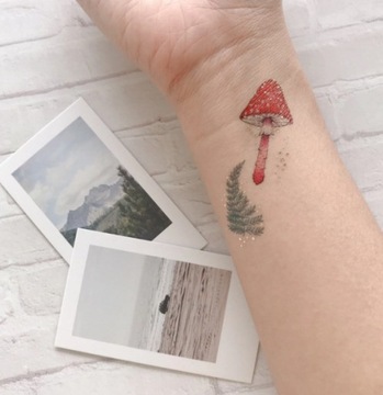 Наклейка тату белка поганки Paperself