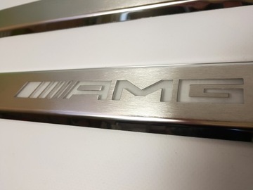 VRSTVA  NA PRAHY LIŠTA MERCEDES G W463 W461 LED