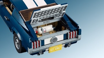 LEGO Creator Expert Ford Mustang (10265) СЛЕГКА ПОМЯТАЯ УПАКОВКА