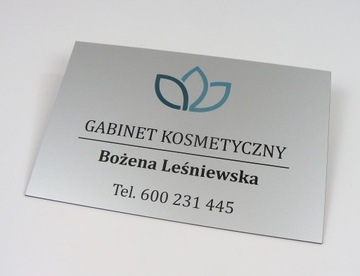 Табличка с информацией о компании на дверь 20х13 см.