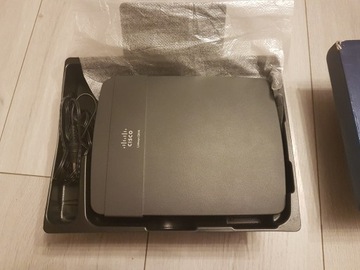 Маршрутизатор Cisco E900-EE 802.11n (Wi-Fi 4)